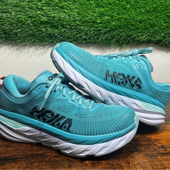 Hoka one one bondi 7 size 9.5D - Picture 5 of 9